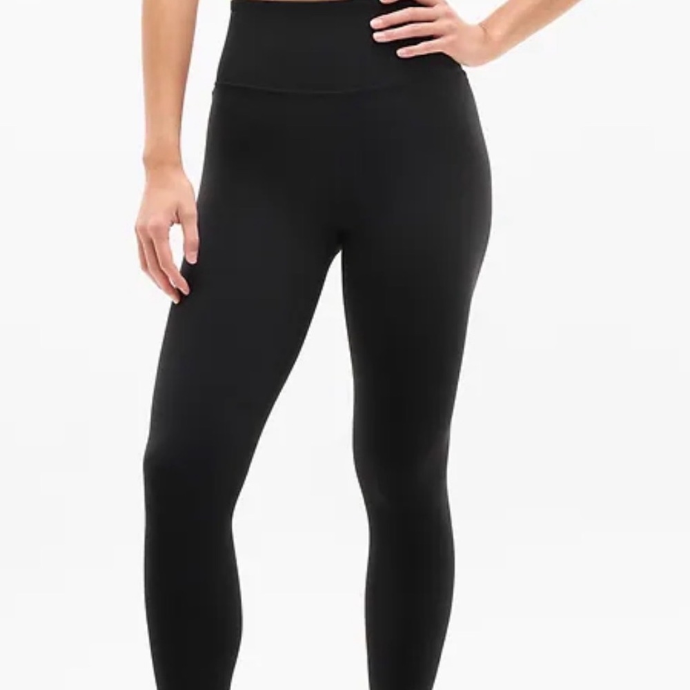 Athleta Solid Black elation train 7/8 tight high -Rise Leggings
